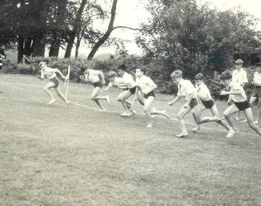Who is the starter?!! Left to right, Monkton, Simpson, Robinson, Kiangsiri, Rickwood, Rankin, Gaskell, Williams (Contributed by Gaskell)