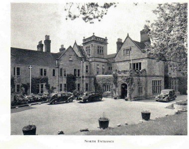 Front entrance Contributed by R.Chapple